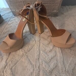 Nude Platform Block Heel Ankle Strap Sandals Open Toe Tan Heels Size 10